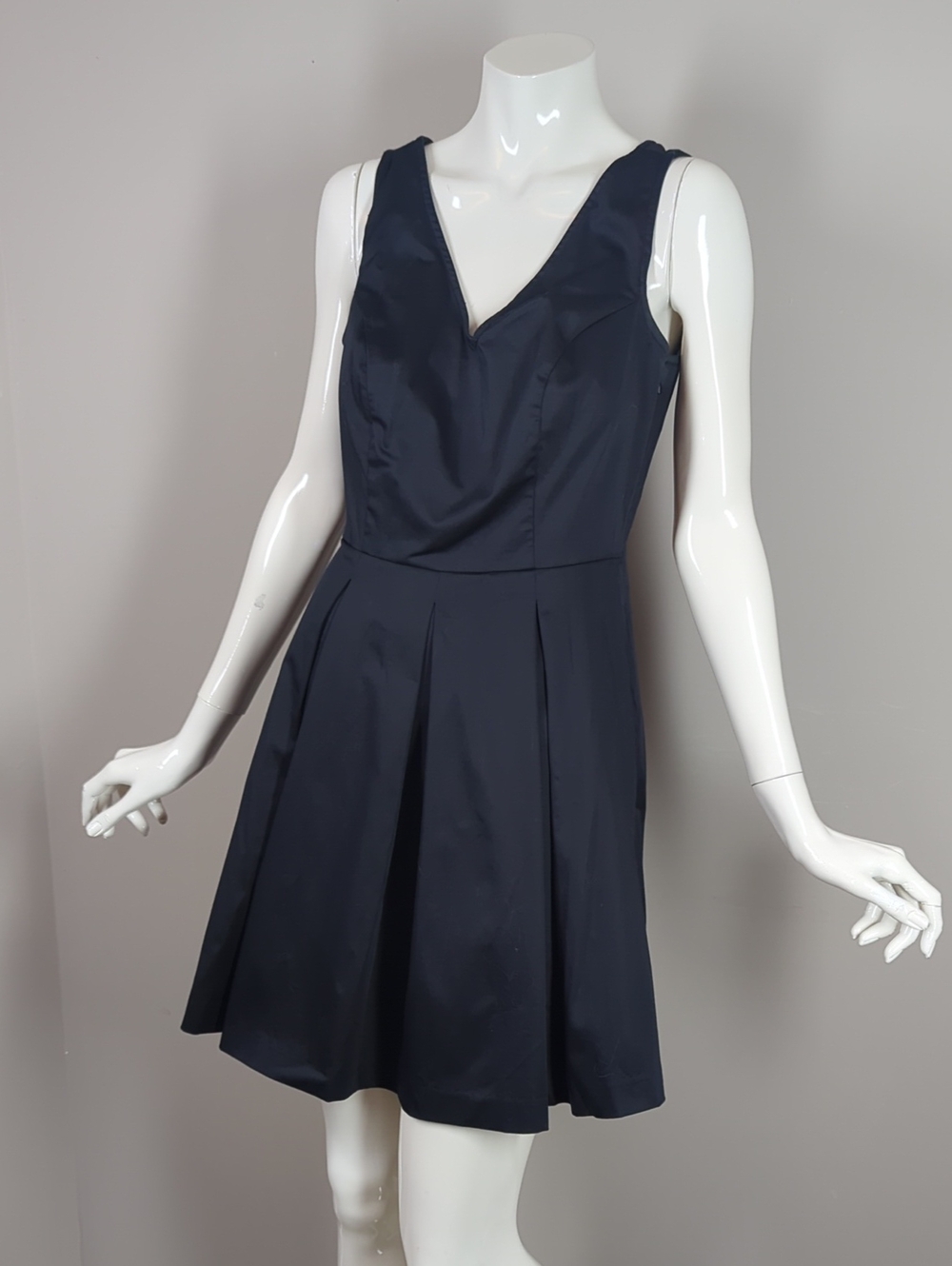Banana Republic Classic Black  V-Neck Pleated Fit & Flare Dress 6